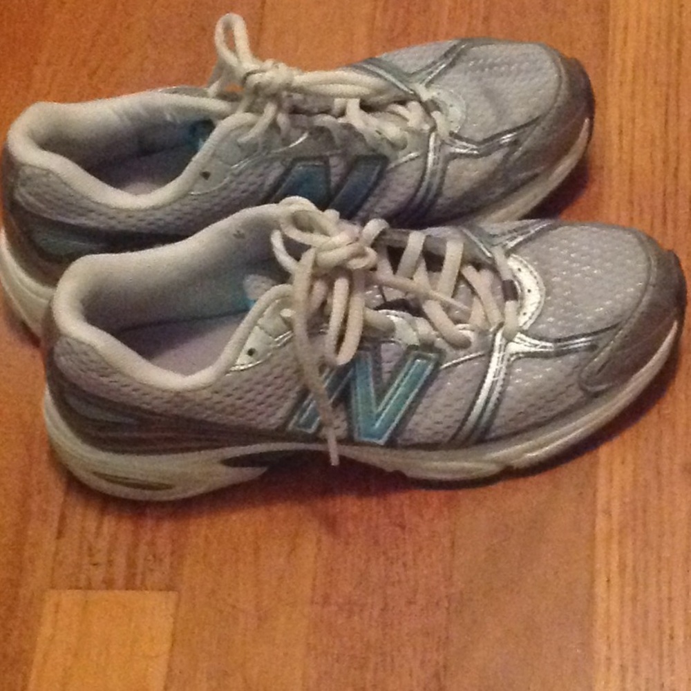 Shoes - Picture 3 of 3